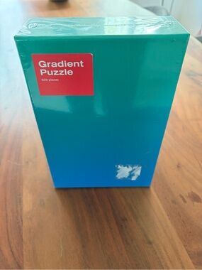 Gradient Puzzle 500-Piece Blue-Green Puzzle